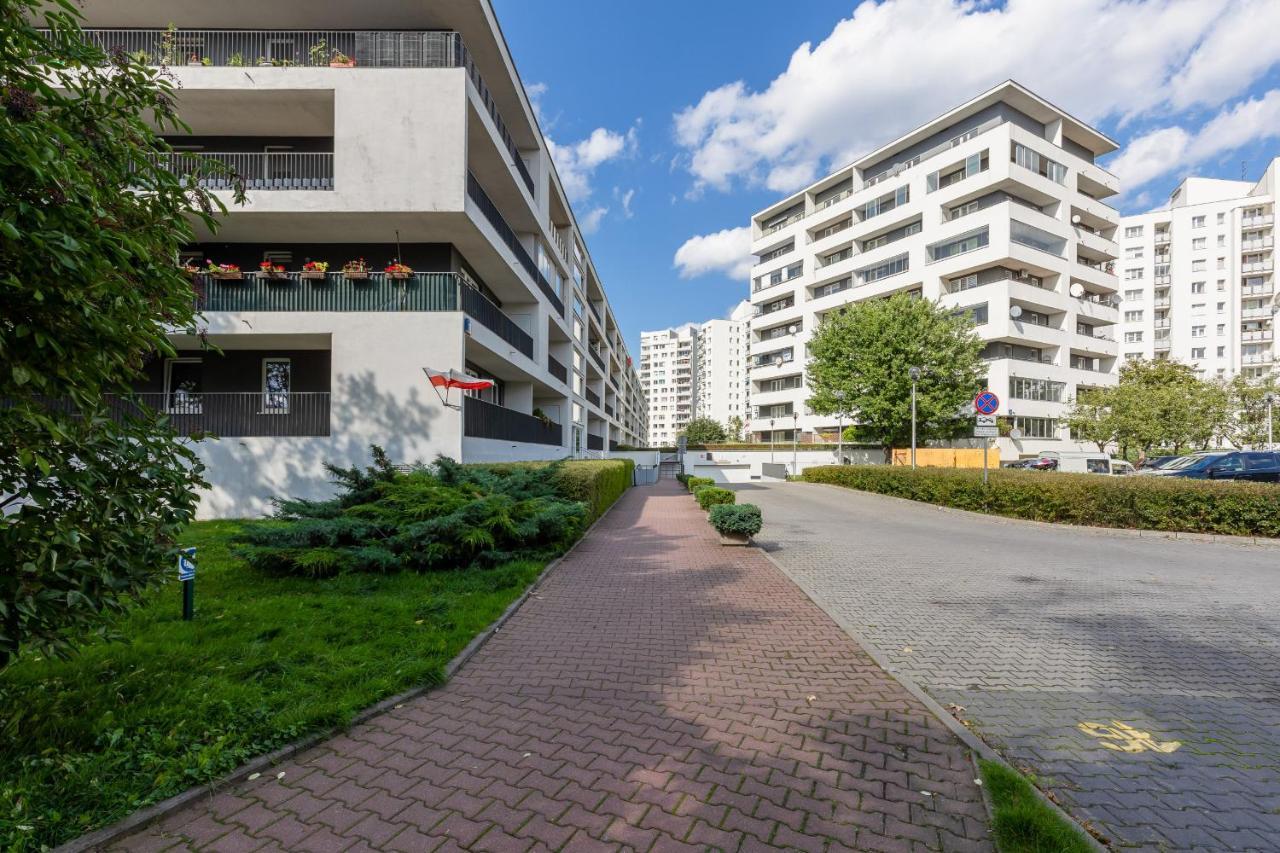 Metro Targowek Spacious Apartment With Parking By Noclegi Renters Warszawa Zewnętrze zdjęcie
